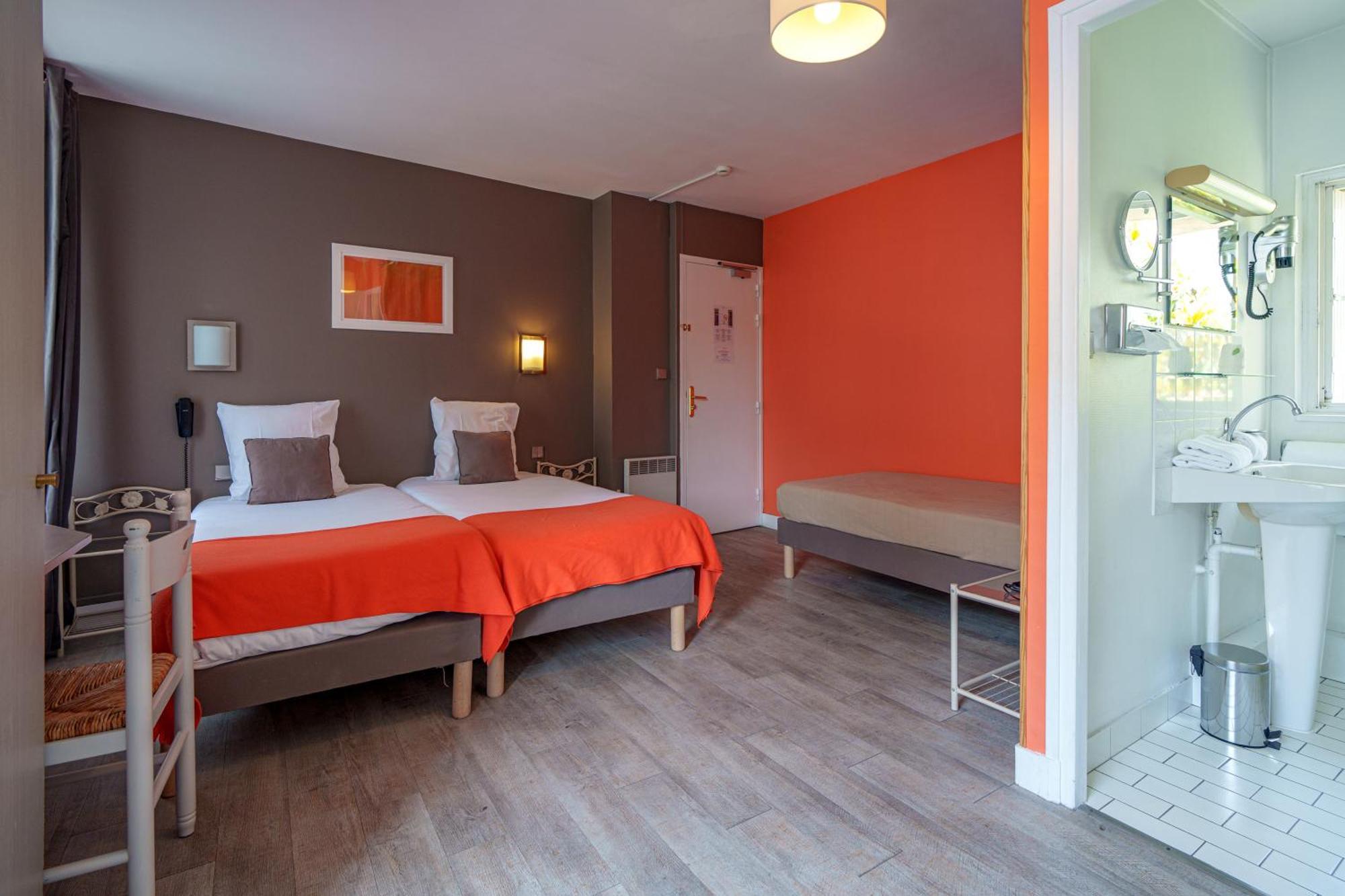 Hotel Val De Loire Азе-ле-Ридо Экстерьер фото